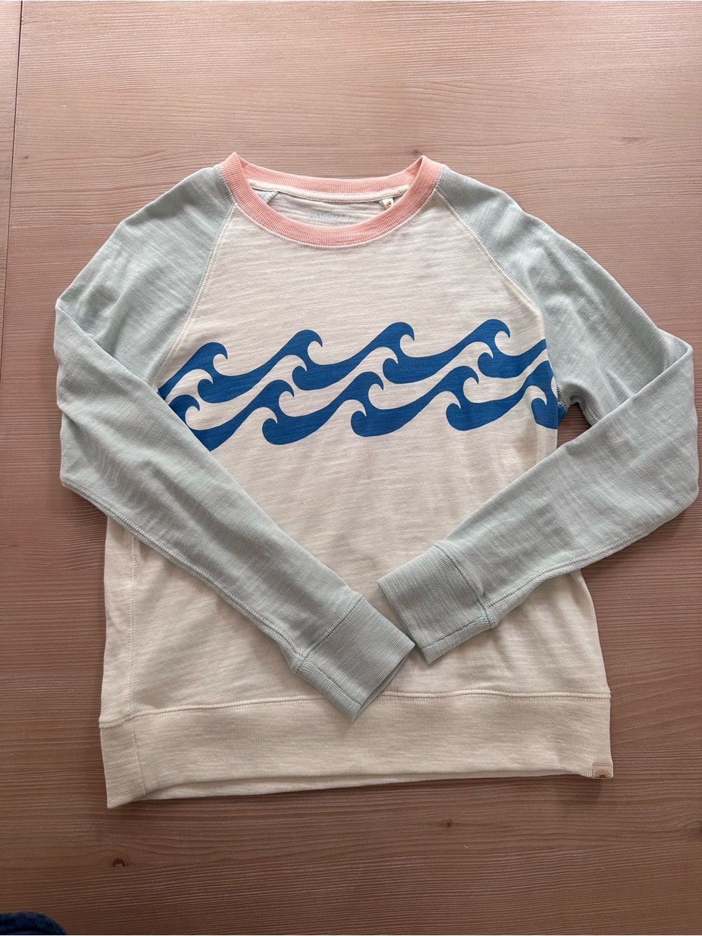 Faherty Cream & Light Blue Wave-Print Long Sleeve Tee - Picture 2 of 2
